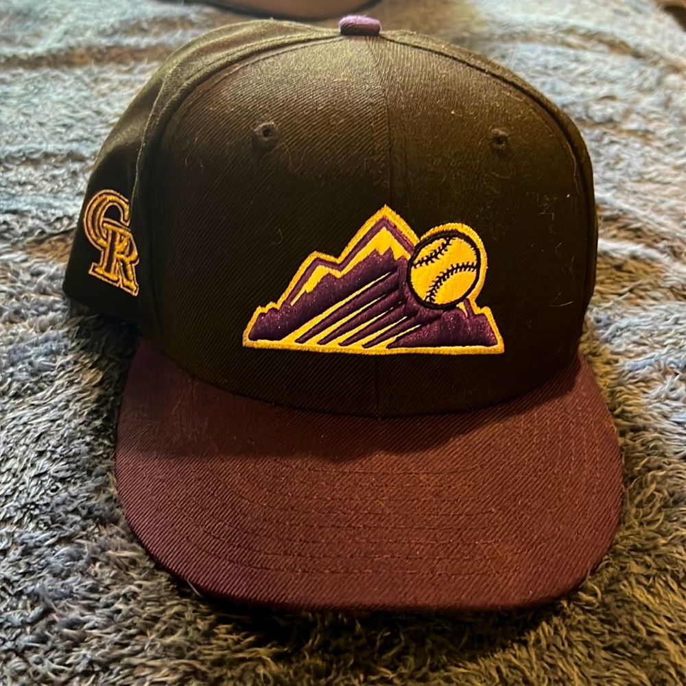 Carolina Rockies snap back hat